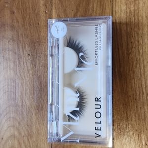 BNIB Velour Mini me Effortless lash. Vegan and cruelty free.